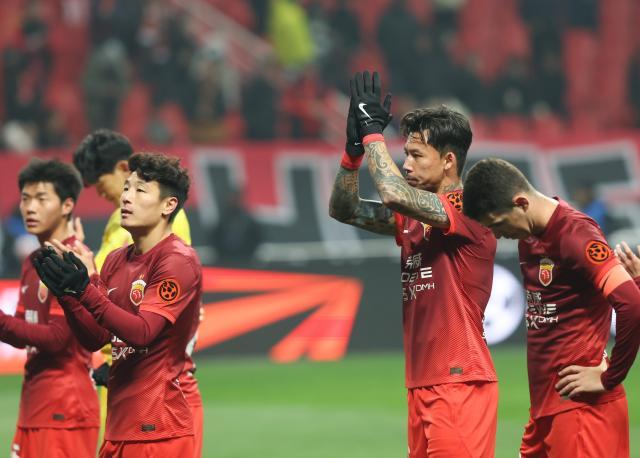 开云中国-穆帅盛赞优秀的“板凳匪徒们”冯劲：靠努力把握机会